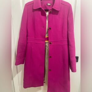 J. Crew lady coat magenta size 6 runs small lady collar 94% wool